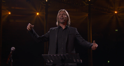 Eric Whitacre conducting Lux Nova